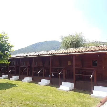Kamp alanı Camping Rio Nela 2*