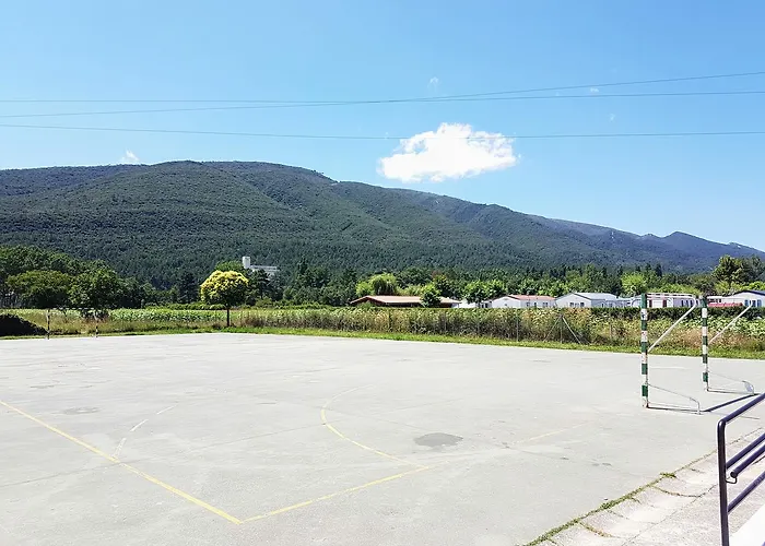 Rio Nela Parque de Campismo